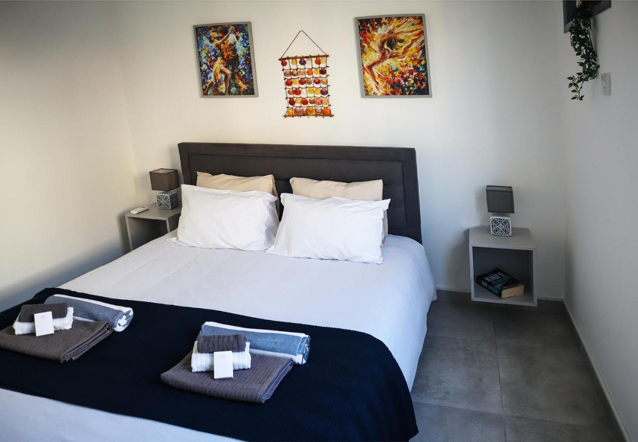 Alex'S Vacation Suite - 100M From The Beach - 6 Guests بافوس المظهر الخارجي الصورة