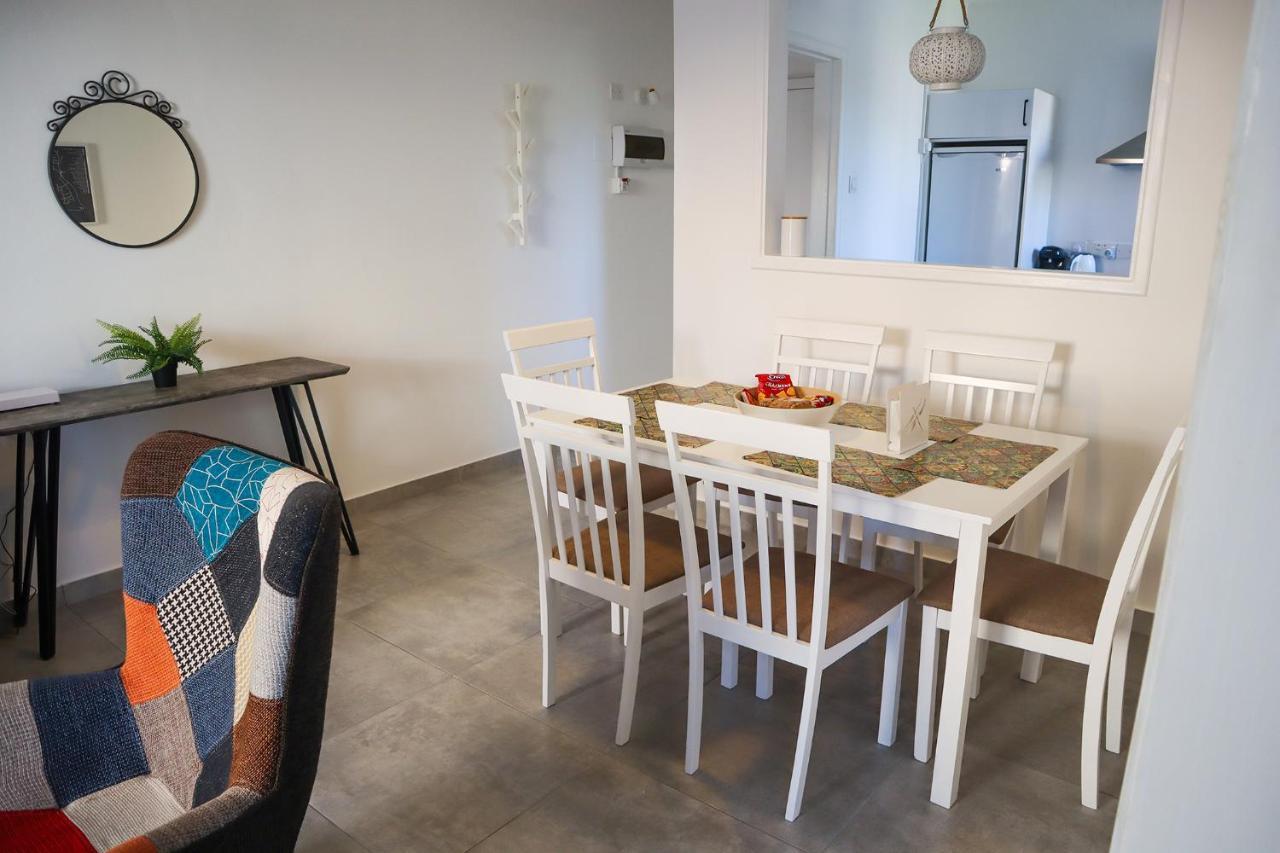 Alex'S Vacation Suite - 100M From The Beach - 6 Guests بافوس المظهر الخارجي الصورة