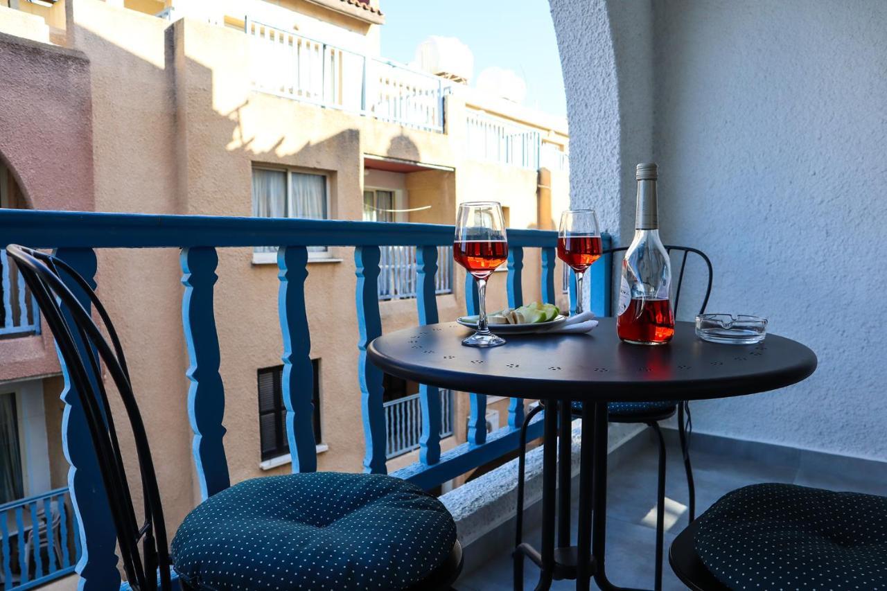 Alex'S Vacation Suite - 100M From The Beach - 6 Guests بافوس المظهر الخارجي الصورة